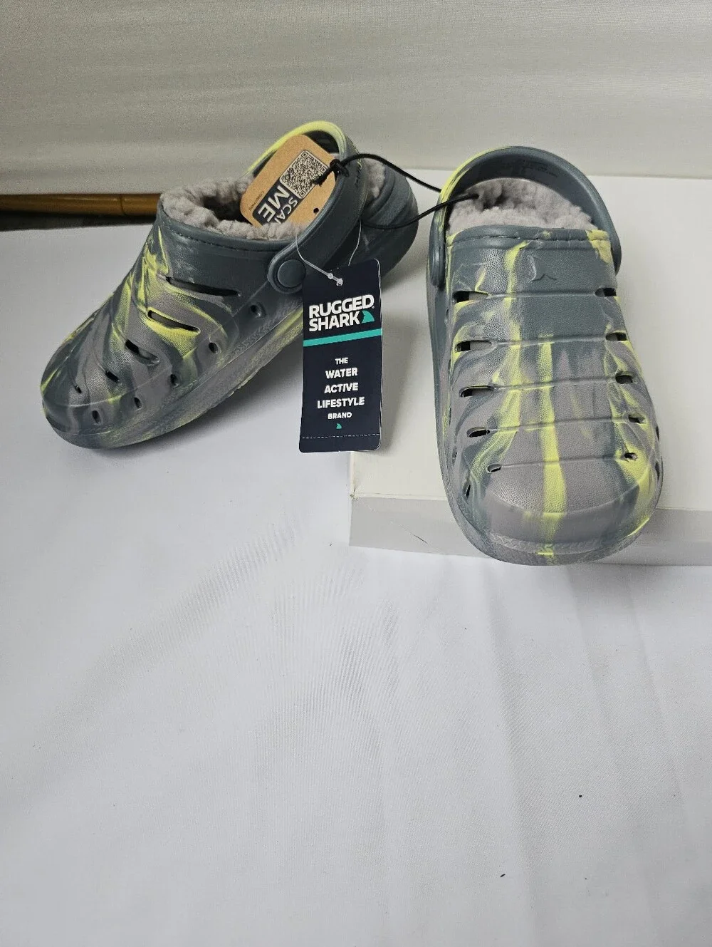Rugged Shark – Thermally Lined Clogs (New with Tags)
